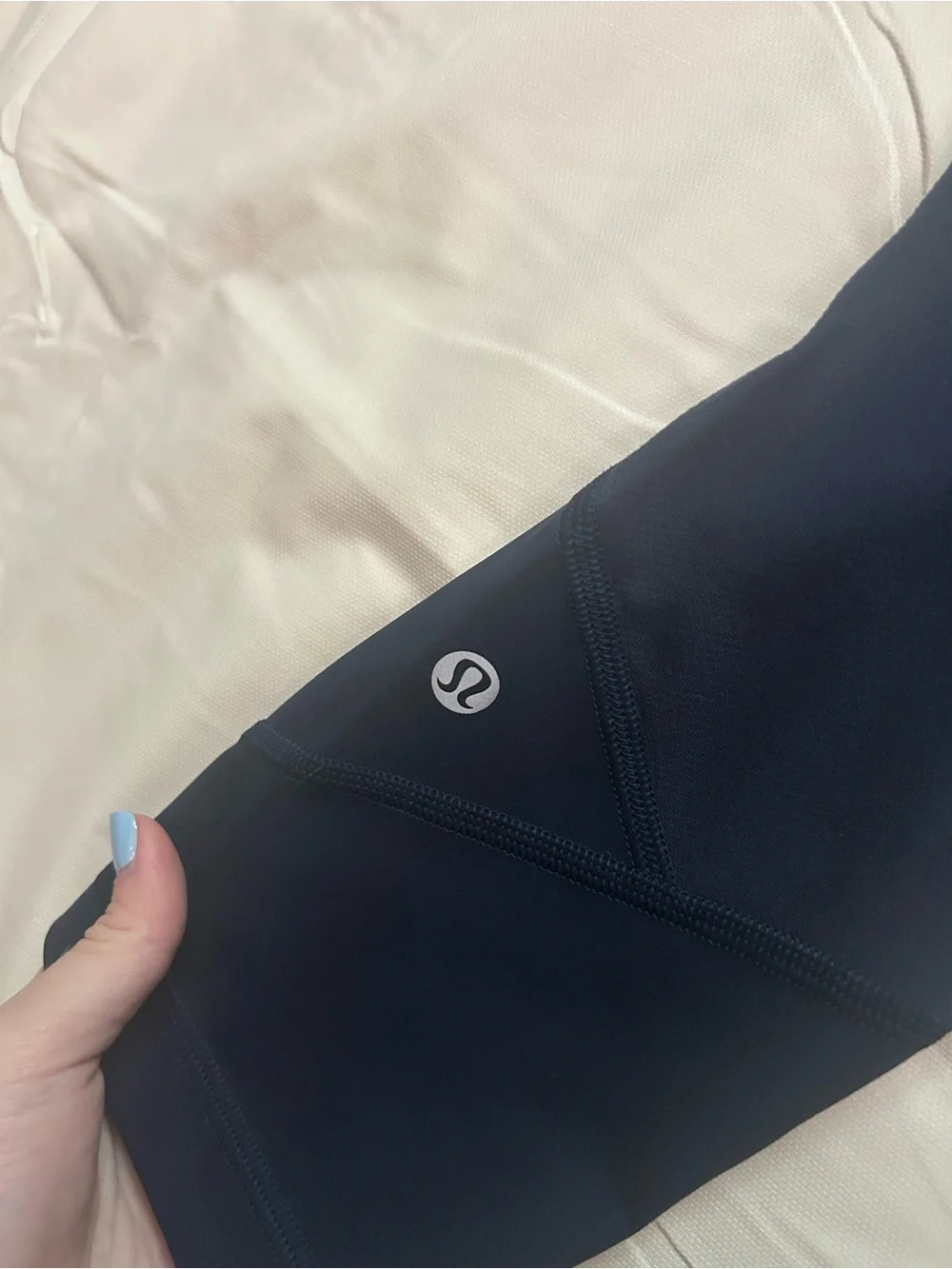 Lululemon Dark Blue Athletic Capri Leggings with Pockets and Zipper Size 0